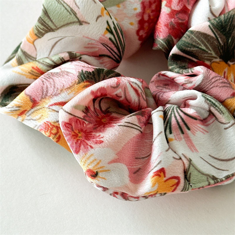 11g Weight Hair Tie Hair Accessories Type 1 Piece Quantity Banquet, Daily, Street Occasion Cloth Material Floral Pattern All Seasons Season Women's Gender Elegant, Lady, Advanced Sense Style Elegant Lady Advanced Sense Women's Floral Cloth Hair Tie 2