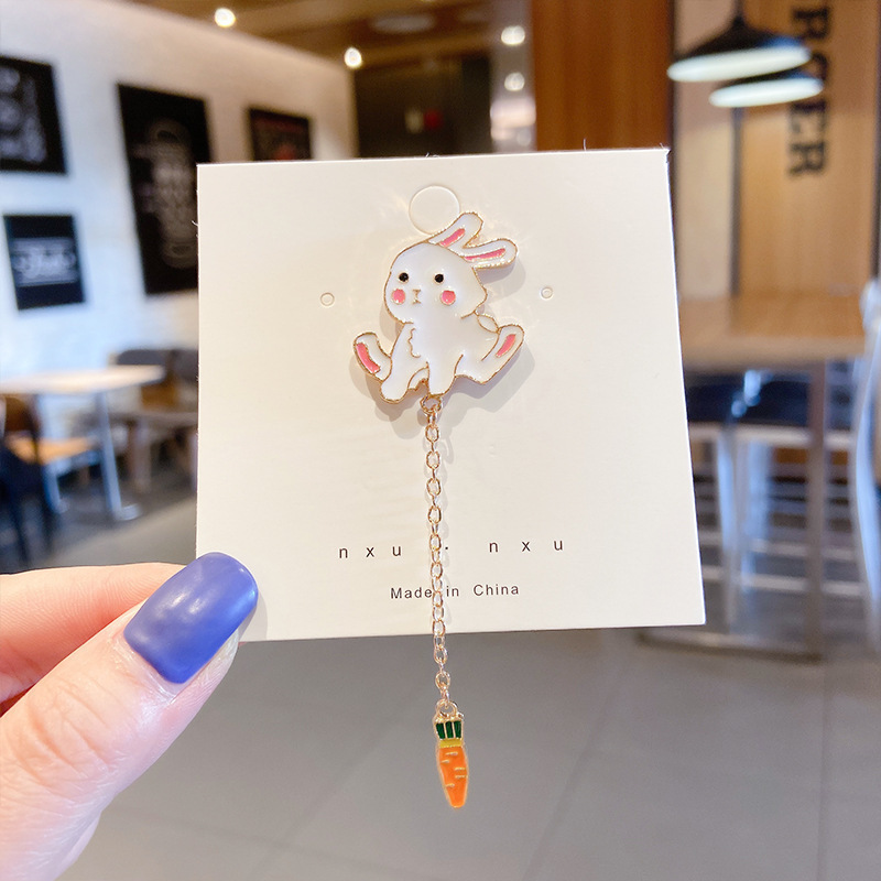 Dibujos animados lindo estilo japonés aceite goteo broche ins personalidad de moda escote femenino insignia pin accesorios nicho medalla decorativa