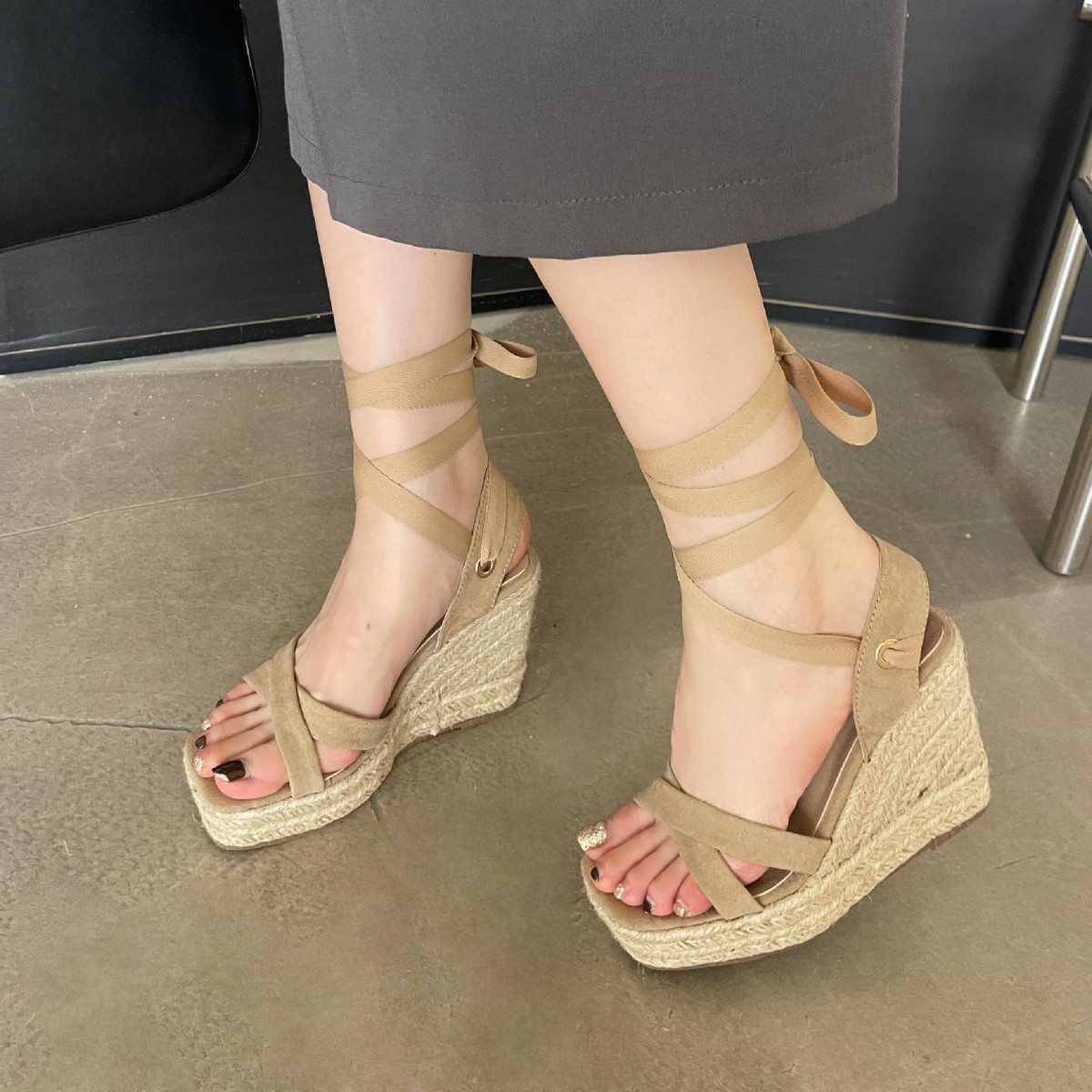 Sandales compensées à brides style français pour femmes, collection printemps, imperméables, plateforme, talons hauts, paille écologique_voghion.com