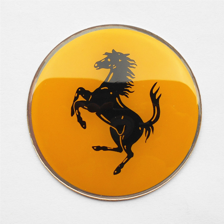 Etiqueta decorativa del logotipo del automóvil Etiqueta engomada del automóvil de metal Etiqueta de modificación del volante Etiqueta del cubo de la rueda Etiqueta del automóvil de cada marca 65mm