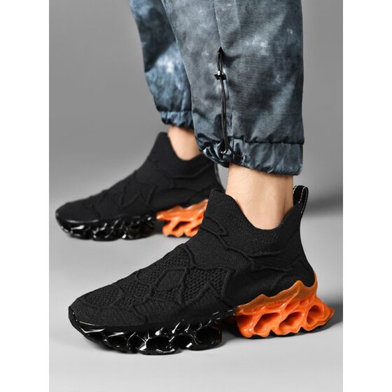 Summer Breathable Mesh Flying Weaving sneaker Running Blade Shoes Men's and Women's Shoes Trendy Shoes Socks Shoes Dad Shoes