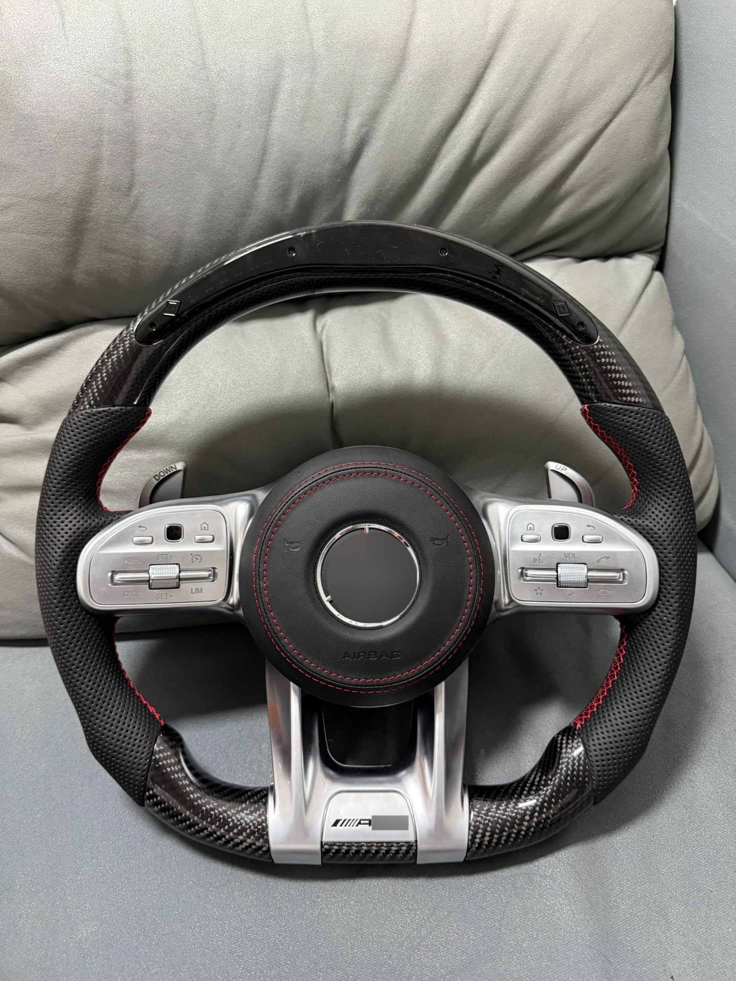 Suitable for Mercedes-Benz AMG carbon fiber LED steering wheel ACEGS series GLCGLEGLS old model modified to new model Dragonfly