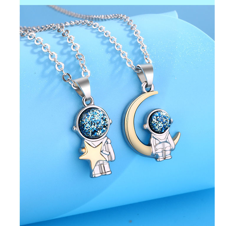 Cartoon Style Astronaut Star Moon Titanium Steel Pendant Necklace display picture 2