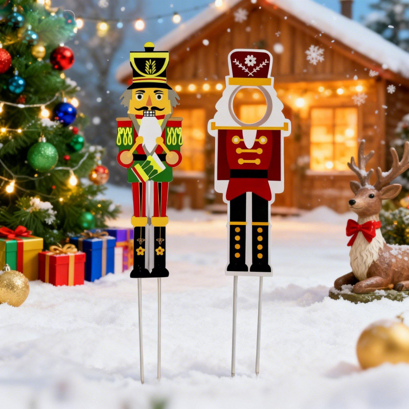 Inventario de nuevos accesorios de decoración de Navidad escenario de diseño de cascanueces de hierro soldados 2 piezas