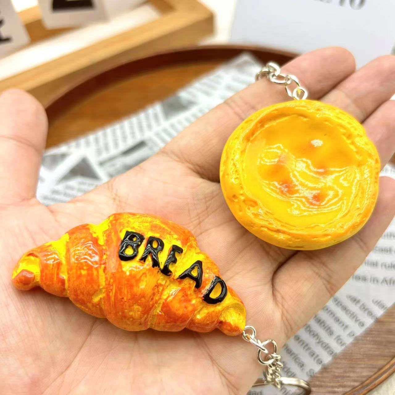 22g Weight Bag Pendant, Keychain Classification 1 Piece Quantity Daily Occasion Resin Material 1605 Coffee, bread Pattern Women's Gender Cartoon Style Style Resin 1605 Coffee Bread Bag Pendant Keychain Bag Charms 1