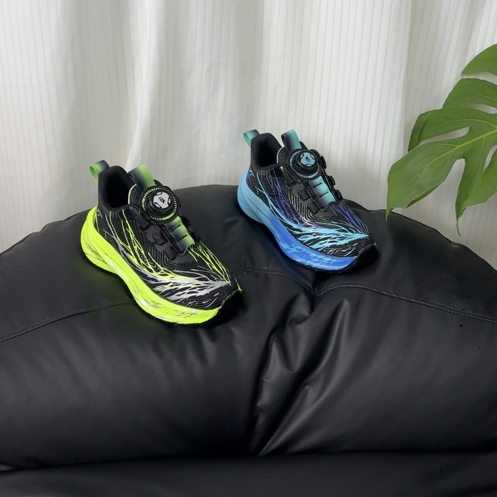 2025 King Kong Brothers Brand Children's Shoes Sports Shoes Double Mesh Light Running Shoes Boys Button Carbon Plate Bottom Real Explosive Shoes Wholesale