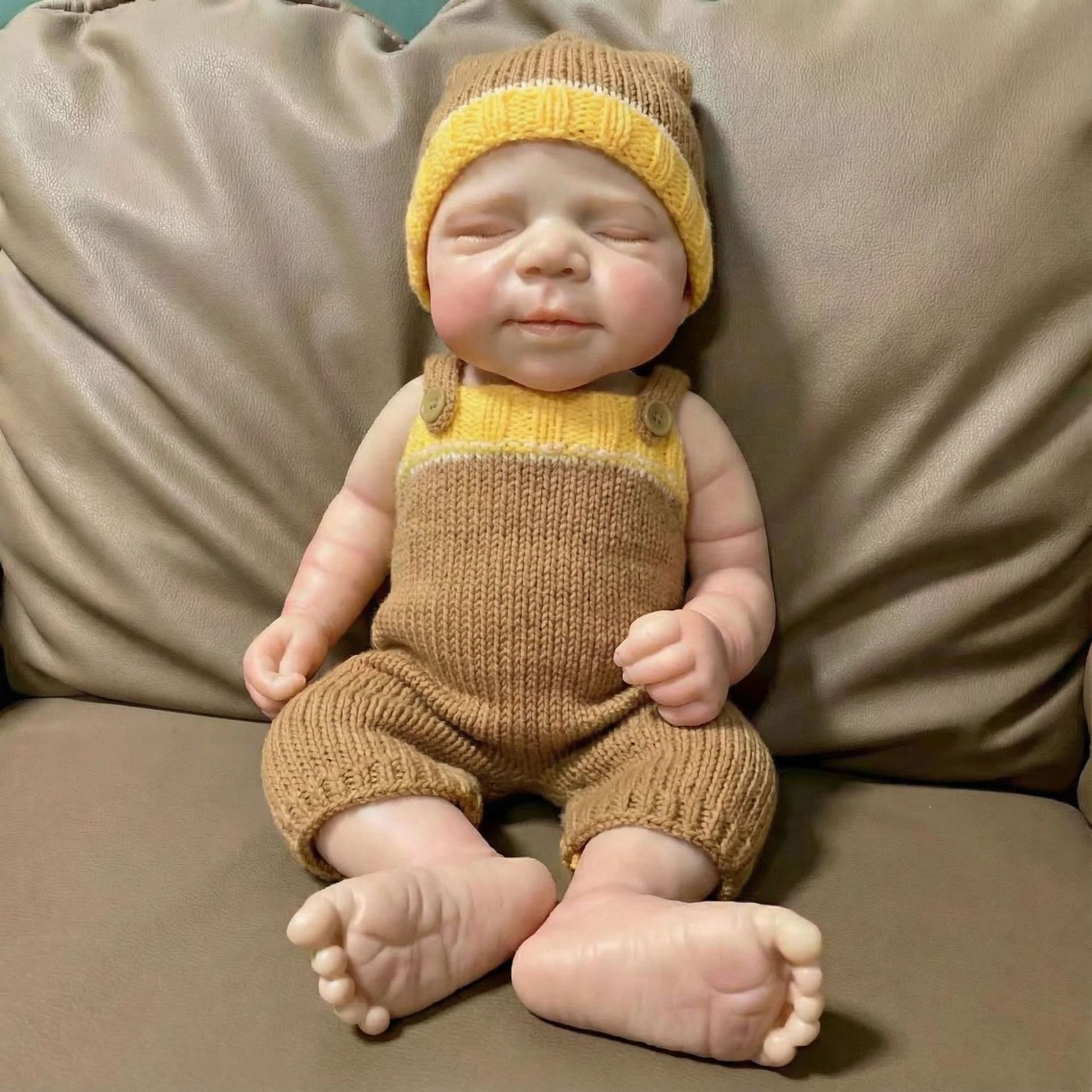 19 pulgadas suéter khaki monje pascale muñeca de silicona regalo de vacaciones para niños