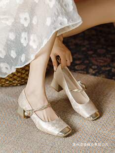 ��ʽ�͹�������Ь2025�¿�ָ�ƴɫ������߸�Ь����ʽ���L��ЬŮ