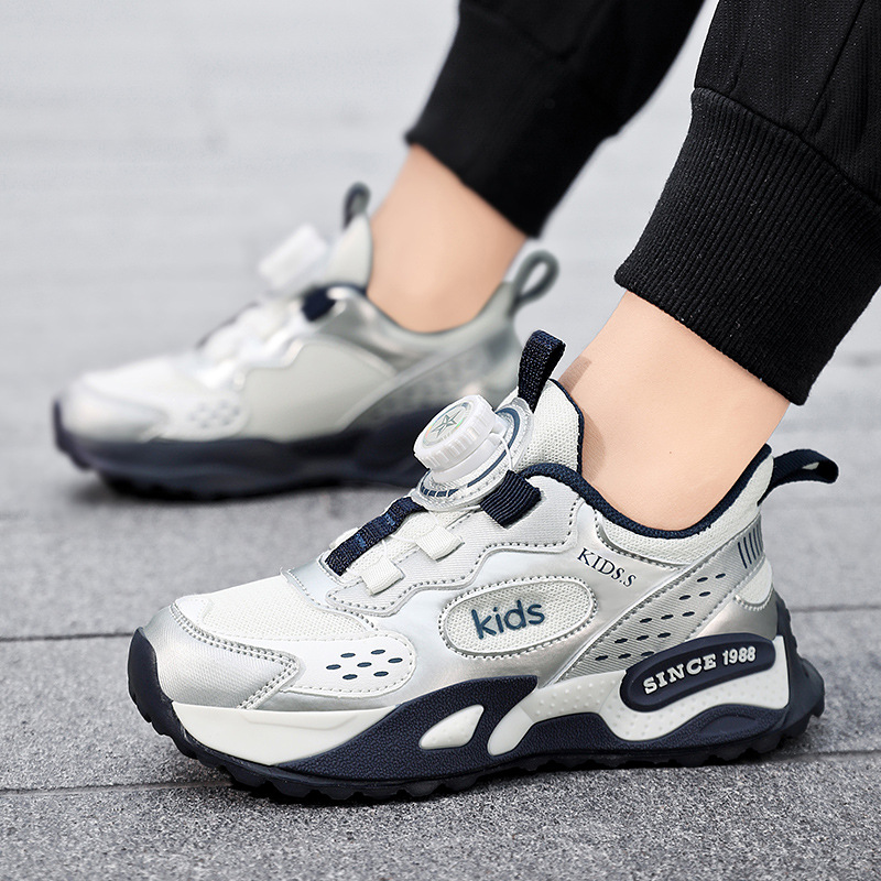 Zapatos de niñas 2025 nuevo otoño doble red zapatos de deporte transpirables para niños zapatos anti-deslizantes para niños grandes