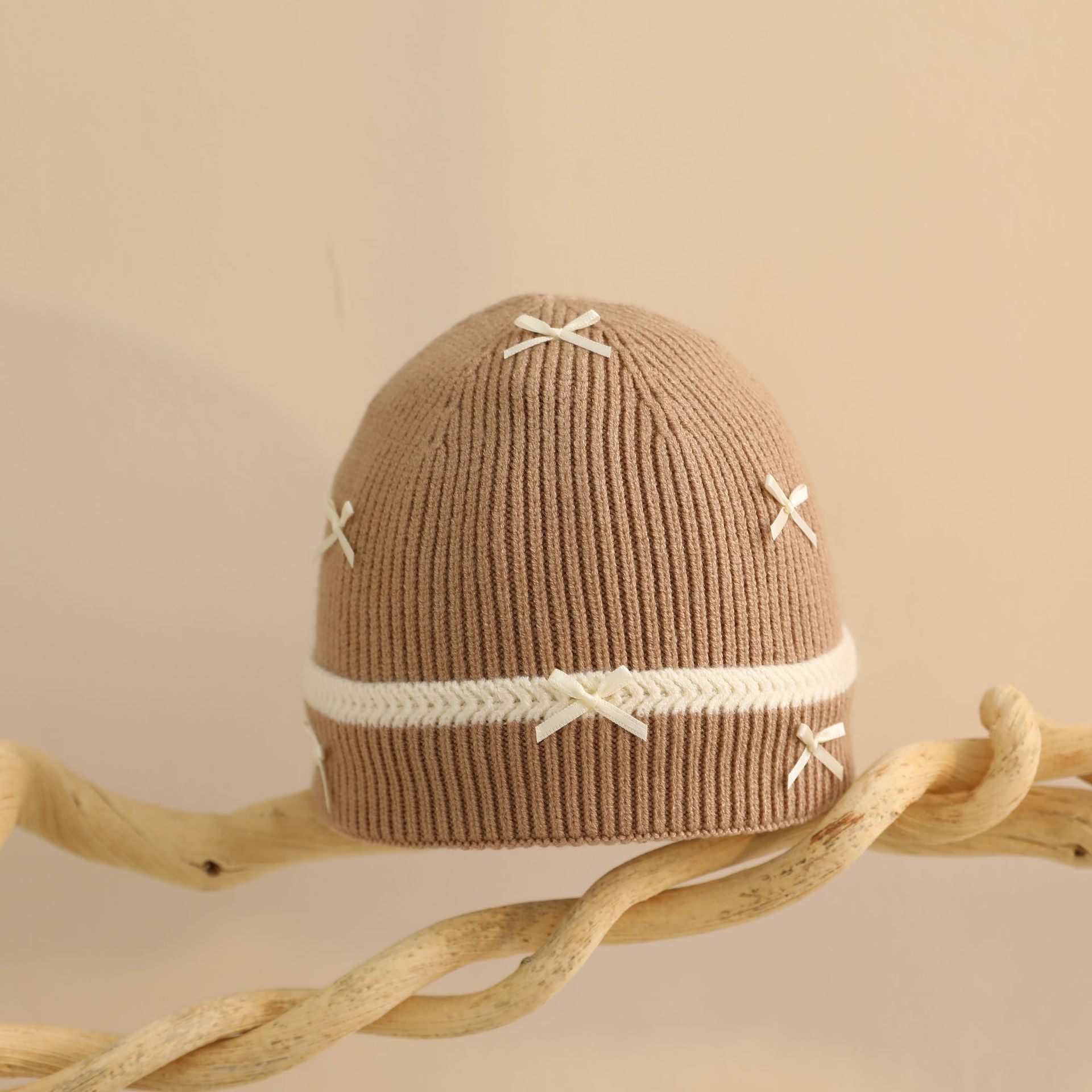 ¡Eso es dulce! Sombreros de alambre de punto de arco para niñas otoño y invierno innings dulces y gruesos nuevos sombreros fríos cálidos