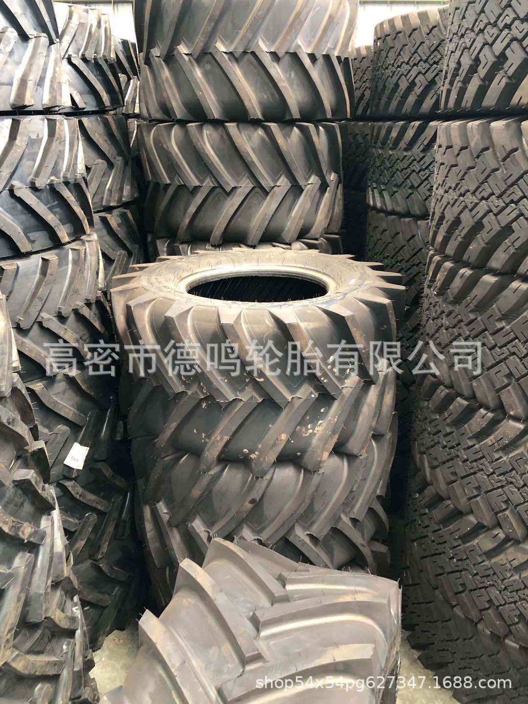 Neumático de la cortadora 31 × 15,5-15 neumático de la máquina del maíz combinado del neumático de la maquinaria agrícola de la espiga