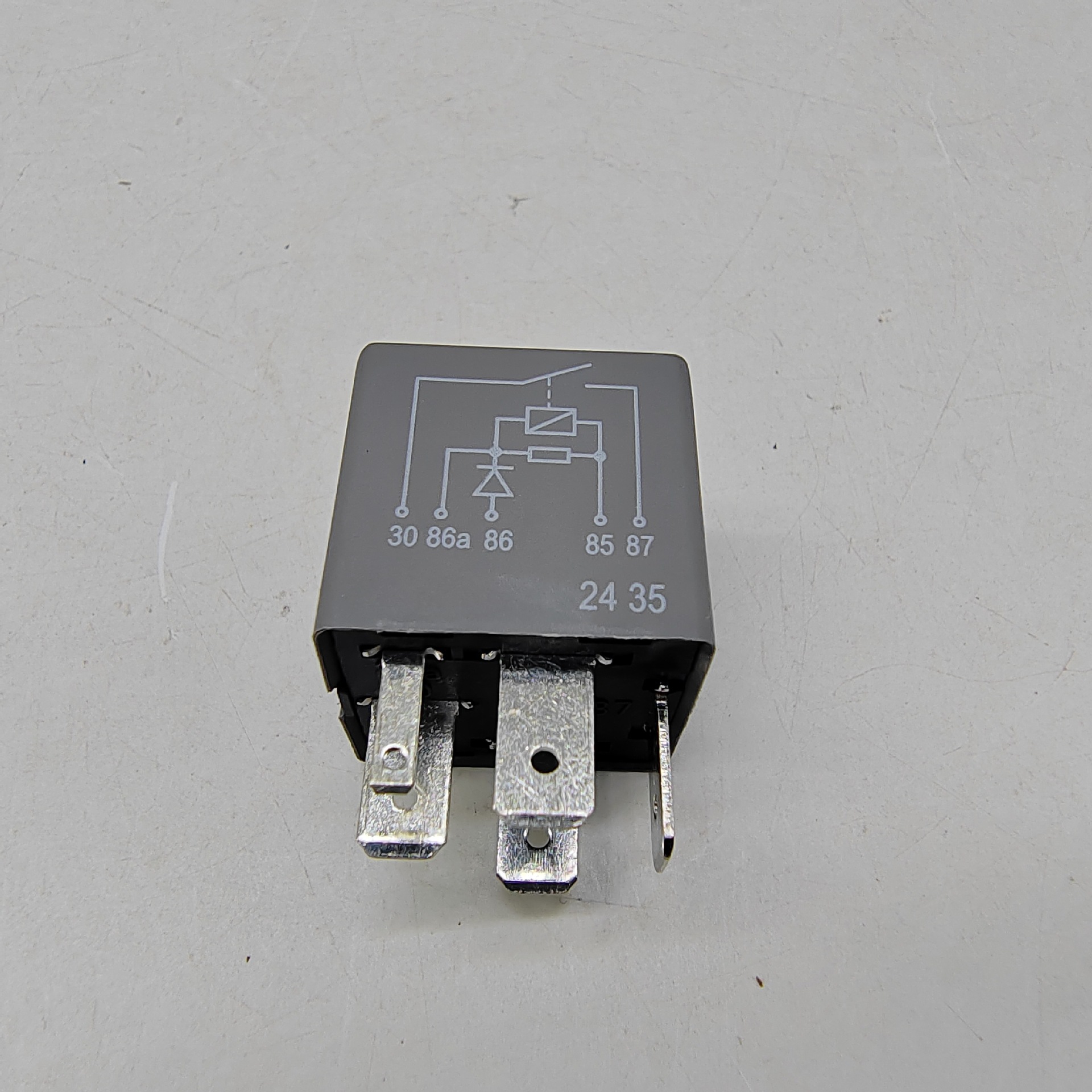 Suitable for Volkswagen Skoda Passat B5 Polo Fabia Jetta Golf No. 429 Relay 1J0906381