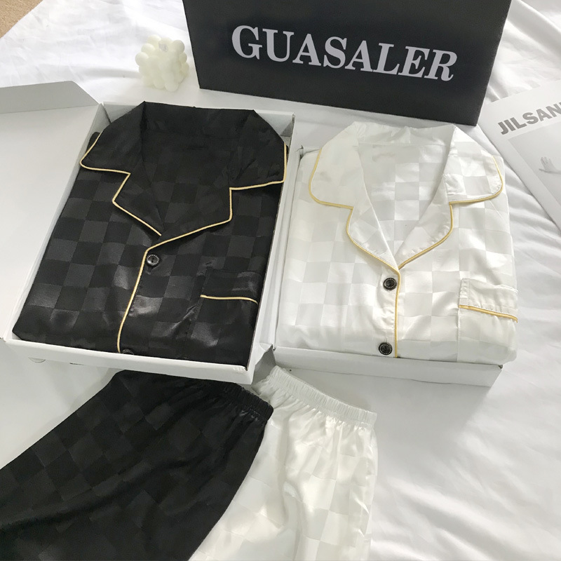 Comercio exterior al por mayor pareja pijamas primavera y otoño de manga larga hielo seda gordito niña más tamaño los hombres desgaste del hogar traje las mujeres