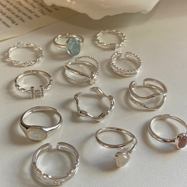 Brand universal small design ring