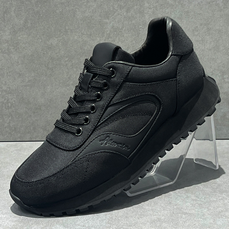 Summer Casual Men's Shoes 2025 New Breathable Cloth Shoes Pure Black All-match Lightweight Shoes Men's Trendy Shoes Sports Running Shoes