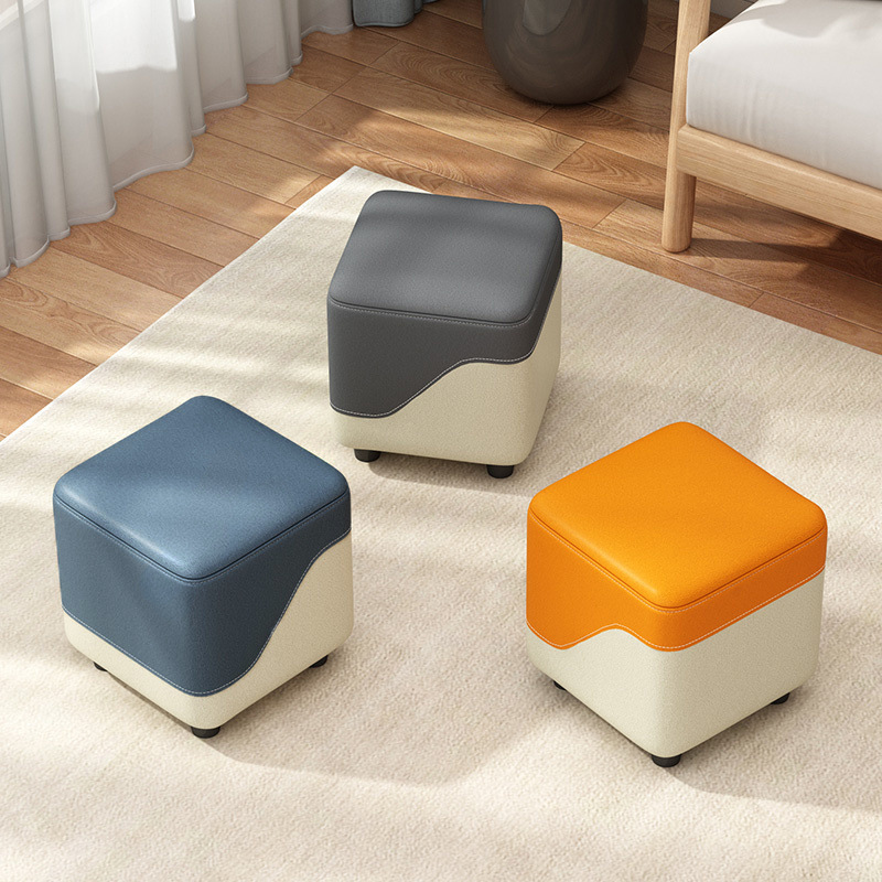 Taburete pequeño, sala de estar doméstica, taburete simple, taburete de sofá, taburete de cambio de zapatos, taburete bajo, taburete pequeño, paquete suave, taburete pequeño