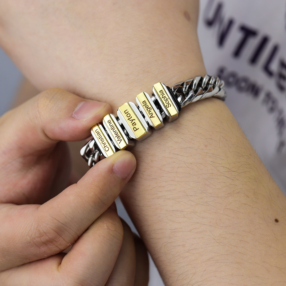 Cuban Chain Bracelet Image 9
