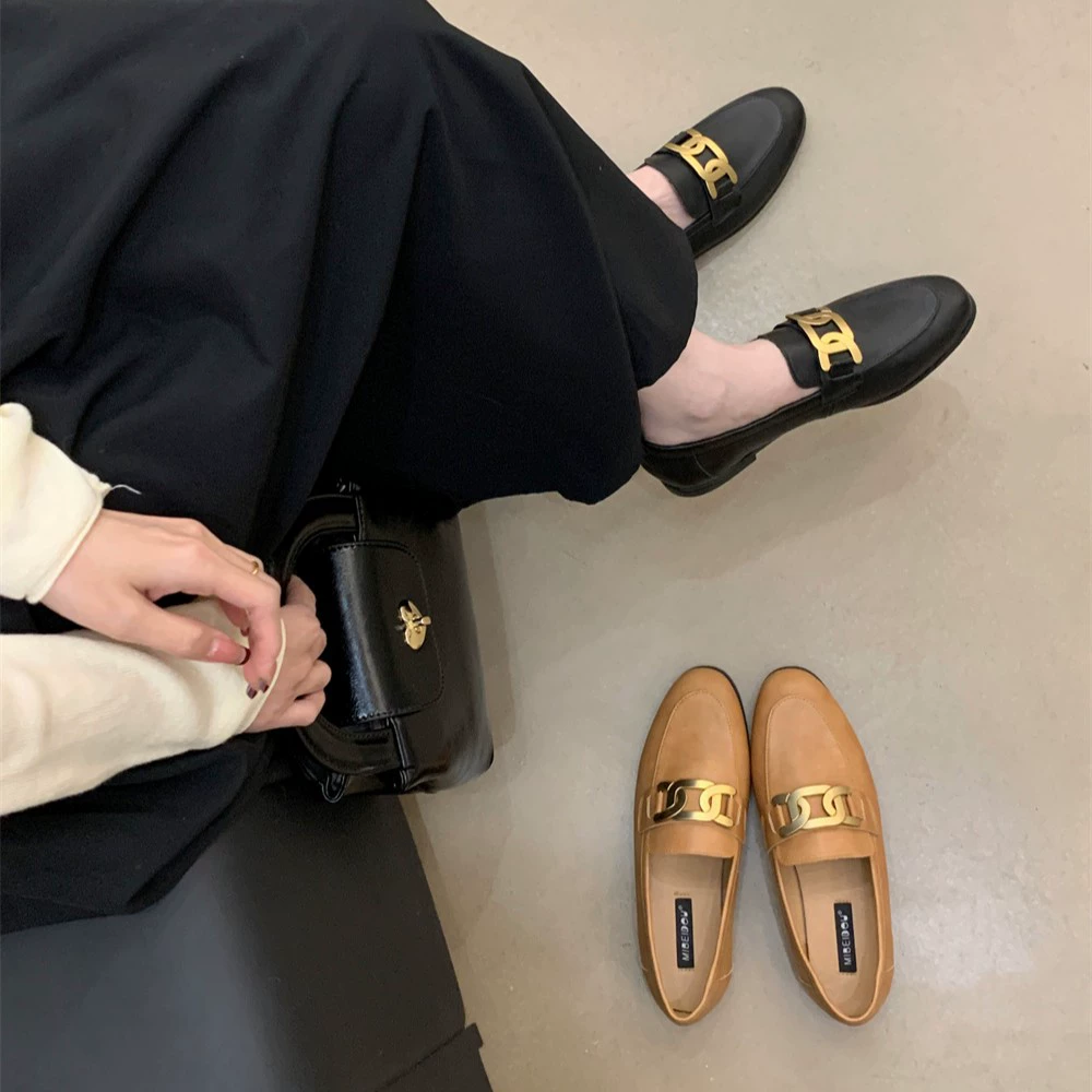 Женские лоферы с металлической пряжкой, новинка 2025 года, британский стиль, маленькие кожаные туфли, настоящая кожа, балетки, удобная обувь, модные туфли