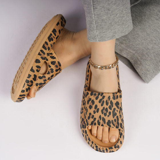Foreign trade wholesale leopard print slippers for outhwear Korean printed slipper lovers outdoor sandals women's thick bottom bathroom slippers