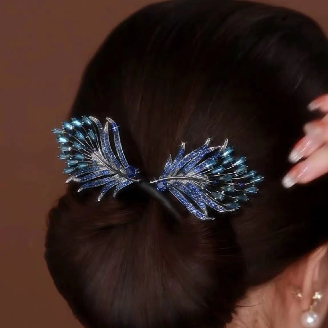 Platinum Siya 2023 nueva pluma updo artefacto cabeza de bola femenina Pelo Rizado titular exquisito elegante horquilla tocado