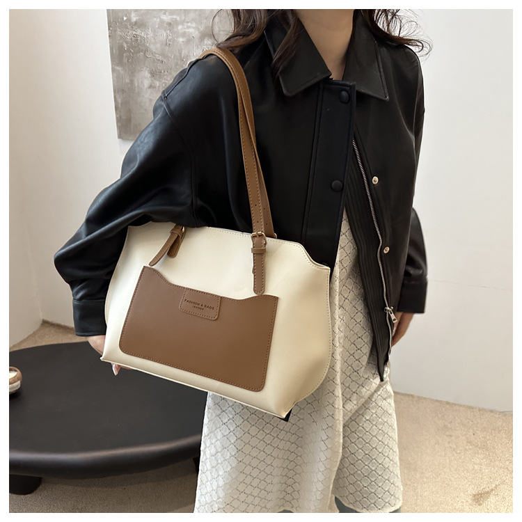 2024 New Popular Texture Large Capacity Tote Women's Trendy Fashion Leisure Student Commuter Bag_voghion.com