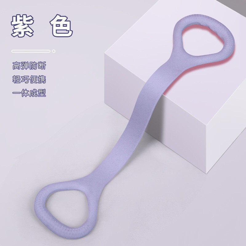 8字のラリーの女性は背中を開けて肩を練習します。|undefined
