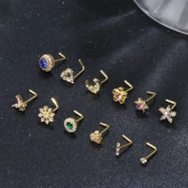 耳环;耳钉;项链