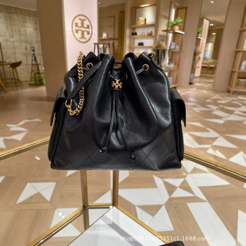 26 New Models of Tb Women's Bags, Cowhide Quilted Drawstring Bucket Bags, Trendy Simple Fashion Shoulder Bags, Large Capacity Hobo Bags 26 New Models of Tb Women's Bags, Cowhide Quilted Drawstring Bucket Bags, Trendy Simple Fashion Shoulder Bags, Large Capacity Hobo Bags
