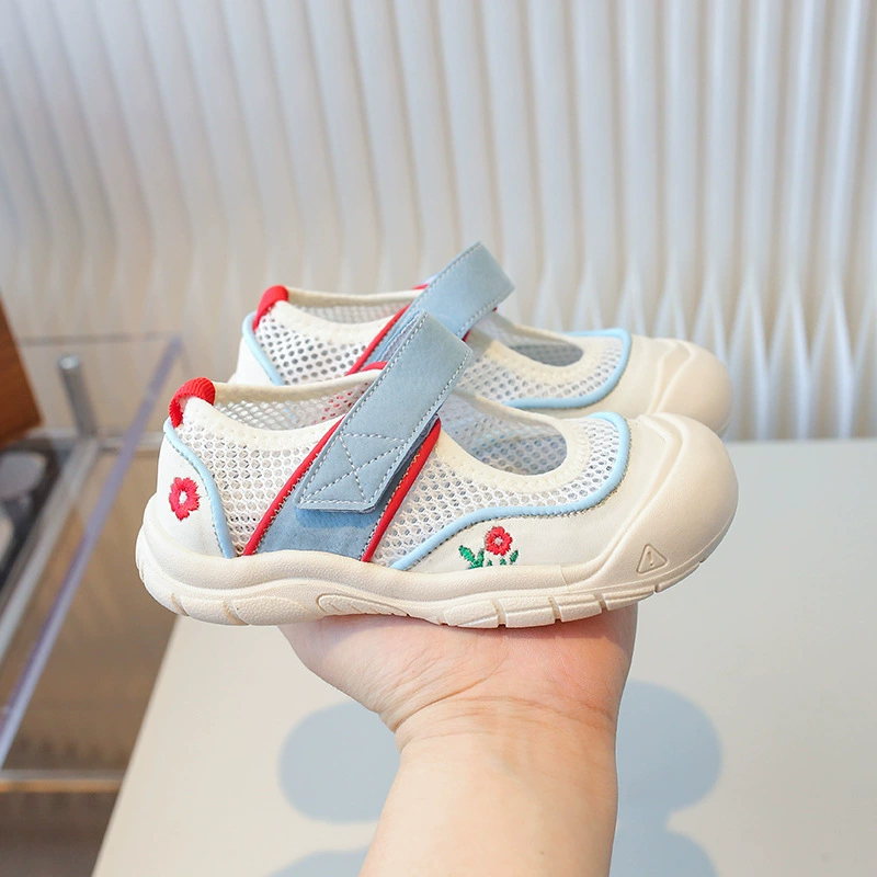 2025 весна и осень новая детская спортивная обувь для девочек противоударные сандалии сетка дышащая мягкая подошва нескользящая повседневная обувь одиночная обувь