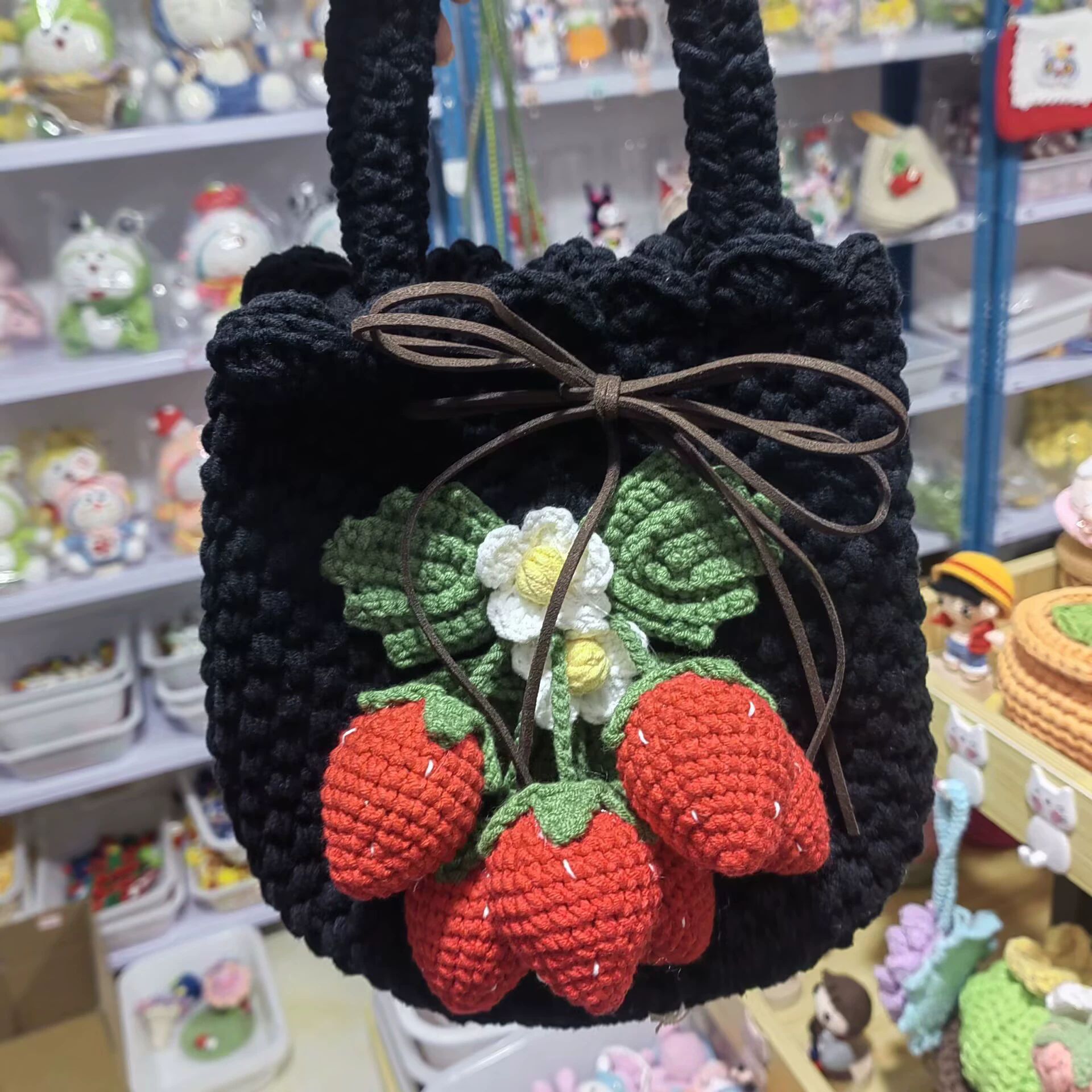 Estilo elegante y digno, ropa de gancho, bolsos de fresa, bolsos de teléfono móvil para la familia y las vacaciones. image 50