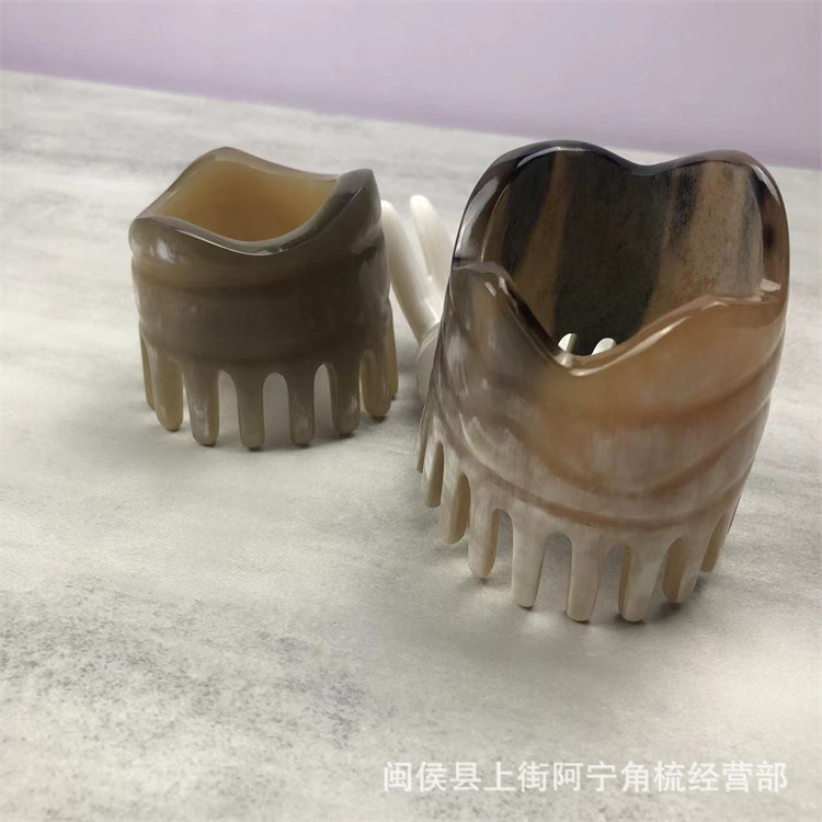 Natural Horn Massage Comb Wide Tooth Scalp Comb for Hair Washing and Meridian Head Care 10cm overview