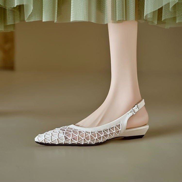 Sandalias retrógradas francesas agudas de malla hueca para mujeres 2026 verano nuevo tacones con sandalias transpirables