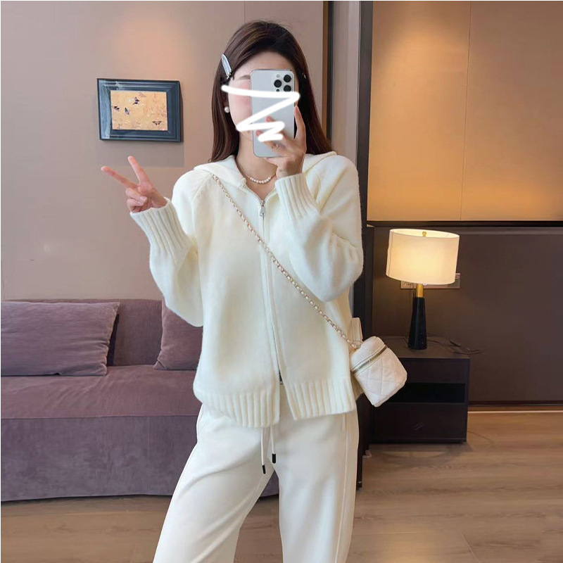 Fufu White Hooded Sweater Jacket for Women in Autumn and Winter, High-End Soft Waxy Knitted Cardigan Outer Top Thick Fufu White Hooded Sweater Jacket for Women in Autumn and Winter, High-End Soft Waxy Knitted Cardigan Outer Top Thick