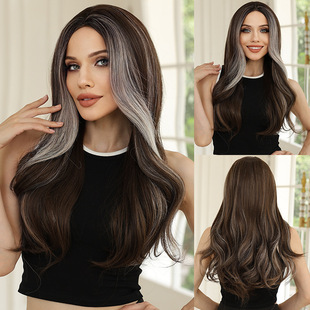 �W���¿�Ůʿ�з���Ⱦ�L���l�r�к�ɫ�u׃����ɫ����ȫ�^�׼ٰl