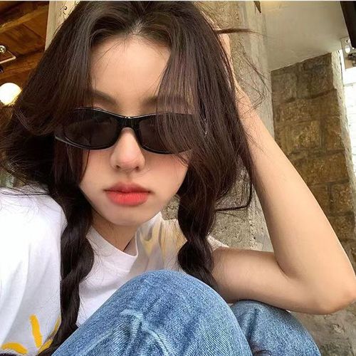 Small frame tender pink letter sunglasses 2024 new European and American style ins internet celebrity sunglasses punk trendy sunglasses