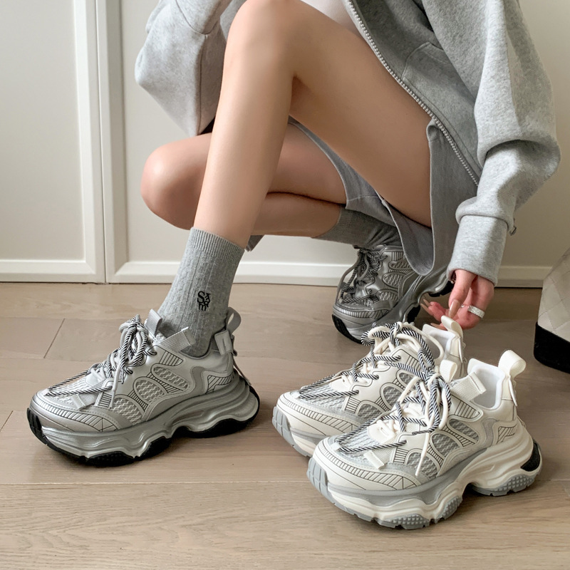 Cool sponge cake thick-soled dad shoes 2024 spring new Korean style high heel color matching mesh lace-up casual sneakers for women