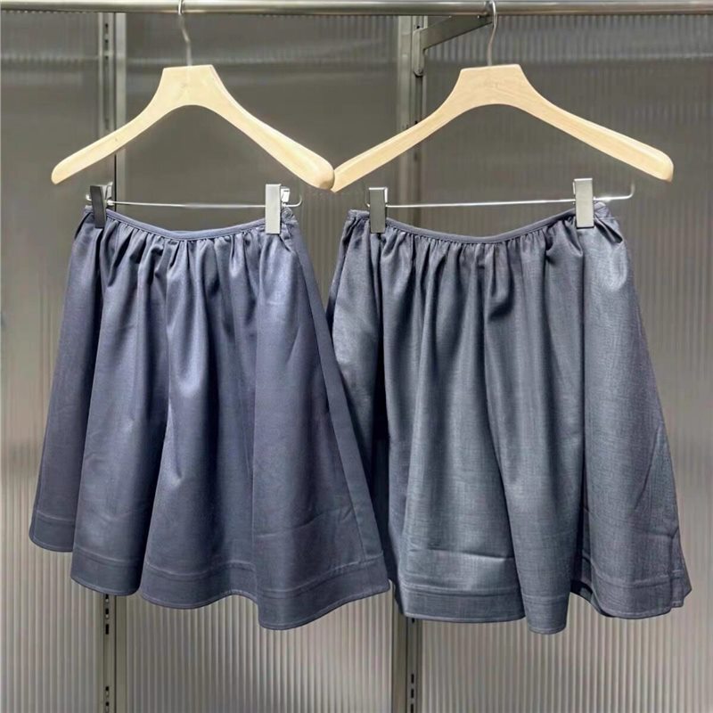[in Stock!] 2026 Summer New Style Merino Wool Mid-High Waist Elastic Waist Shorts Loose Casual Skirt Pants for Women
