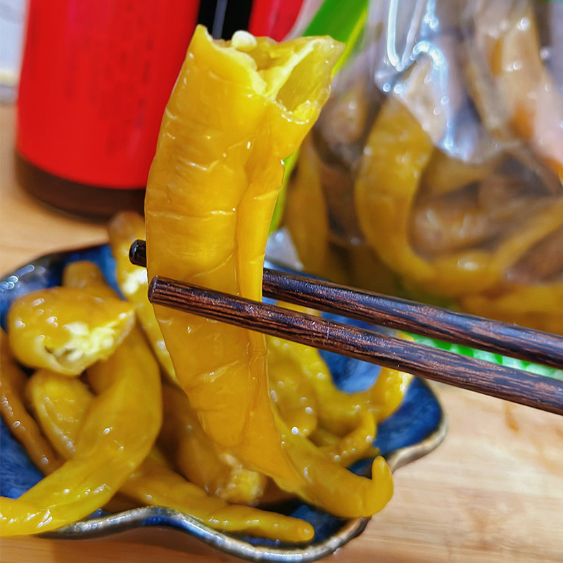Acidic chili peppers, wholesale pickled spicy pickled peppers, side dishes for hot pot, chili sauce, pickled vegetables, pickled vegetables, green peppers, chili, cold dishes, authentic bag