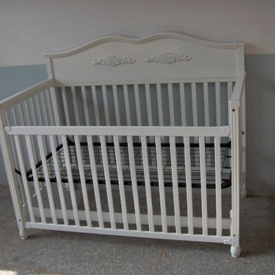 厂家直发简约全实木制作带护栏婴儿床儿童单人床可定 制