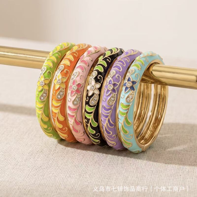 Popular live-streaming item: New Chinese-style enamel bracelet with a thin open band, available in multiple colors, children's version, versatile national-style jewelry Popular live-streaming item: New Chinese-style enamel bracelet with a thin open band, available in multiple colors, children's version, versatile national-style jewelry