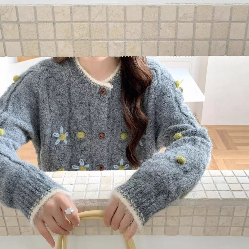 绣花针织开衫 2025秋季新款 遮肉显瘦宽松圆领毛衣女外套上衣3222|undefined