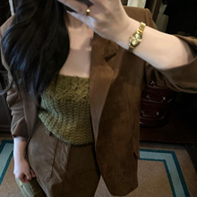 2025秋季新款姐系贵感高级感咖色外套内搭抹胸毛衣半身裙三件套