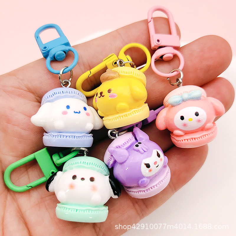 Cute 3D mini macaron-colored keychain, sweet and girly Japanese style, Instagram-worthy pendant, student decoration.
