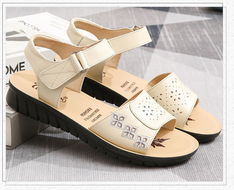C4702 1050K GIÀY DÉP SANDAL NỮ RUITDT ĐẾ MỀM MÙA HÈ TRUNG NIÊN THÊU HỌA TIẾT HOA THOÁNG KHÍ GIÀY DÉP NỮ DA BÒ G03 SẢN PHẨM MỚI