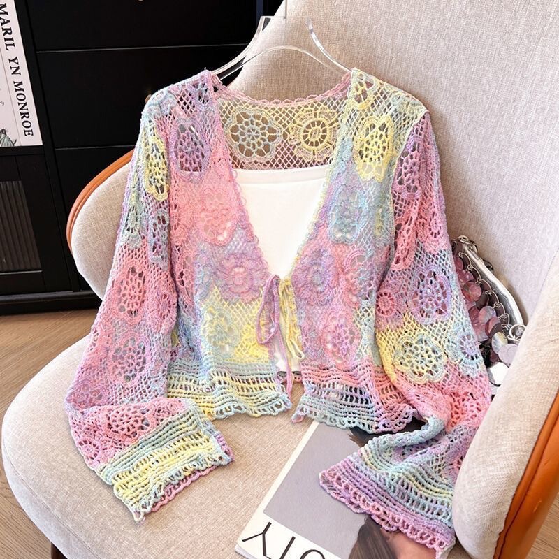 Colorful Dopamine Crochet Hollow-Out Knit Cover-Up Top Paired with a Bohemian Seaside Vacation Style Long-Sleeve Women's Top Colorful Dopamine Crochet Hollow-Out Knit Cover-Up Top Paired with a Bohemian Seaside Vacation Style Long-Sleeve Women's Top