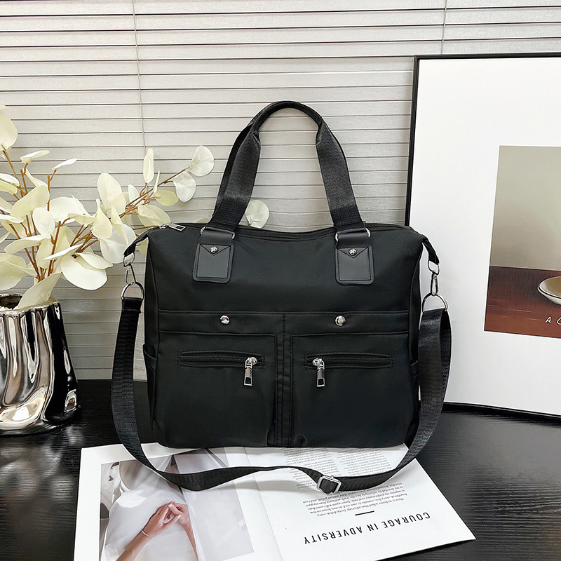 Lightweight Handbag, Water-Repellent Nylon Bag, Fashionable Women's Commuter Handbag, Crossbody Bag, Lightweight, Urban and Simple