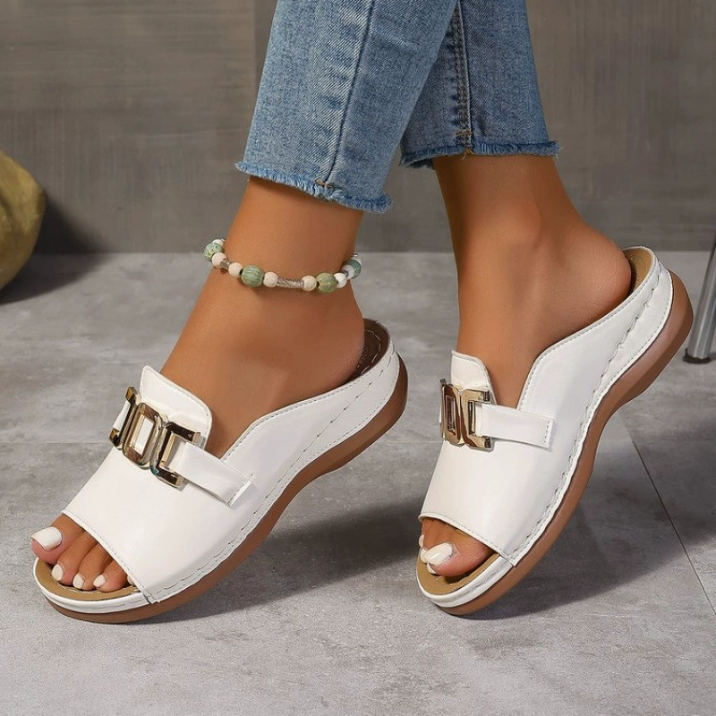 2025 новых летних женских тапочек больших размеров на толстой подошве, кросс-бордерные тапочки с ремешком и открытым носком, в наличии