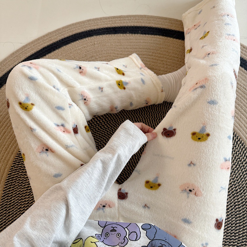 Pantalones de pijama de franela de dibujos animados de otoño y invierno para mujeres con pantalones de lana de coral caliente para estudiantes de lana de invierno para el hogar