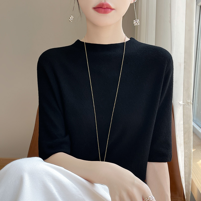 검은색
