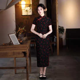 显瘦黑色国风中式长款旗袍改良年轻款2026新款女复古修身连衣裙夏